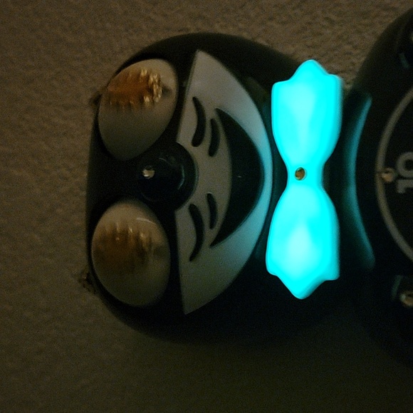Jeweled Kit-Cat Klock with GLOW IN THE DARK BOWTIE & two tails RARE CLOCK - Picture 7 of 10